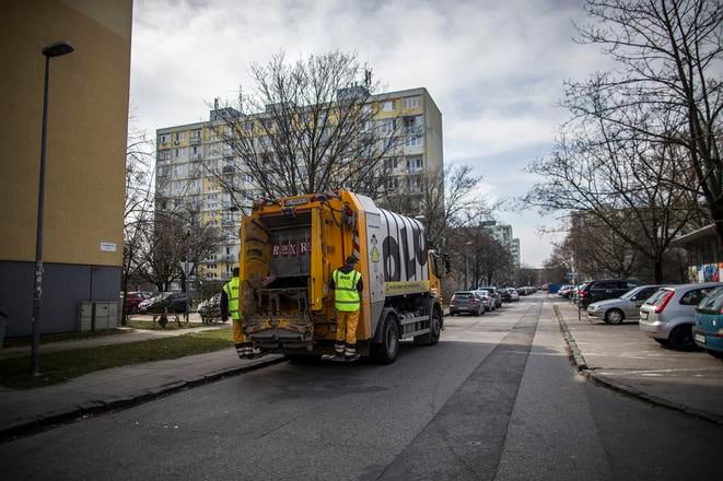 OLO opat vysle do ulic vianocne smetiarske auto