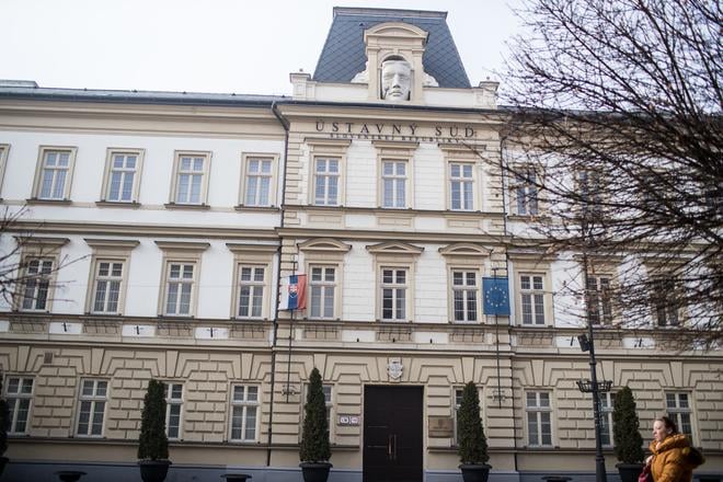 Opozicia sa obrati na Ustavny sud so zakonom o nahradeni uradu na ochranu oznamovatelov