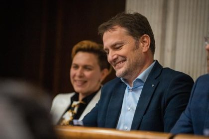 Ozrati poslanci hlasuju o osudoch ludi vyhlasil Matovic Trva na kontrolach alkoholu a drog v parlamente