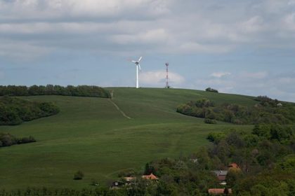 Utok na pravny stat a dezinformacie ovplyvnuju aj zelenu energiu