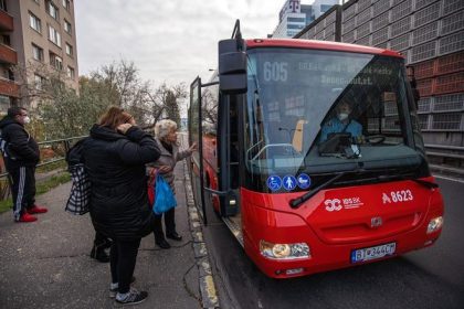 Zmeny v grafikone urychlia cestovanie a zvysia spolahlivost spojov v Bratislavskom kraji