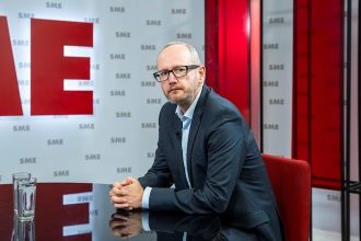 Exvelvyslanec Bator Rusi u nas maju uplne eldorado vlada im v tom pomaha Novy velvyslanec este zosilni propagandu