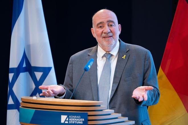 Izraelsky velvyslanec v Nemecku poziadal o prisnejsie tresty za antisemitizmus