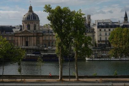 Lupici prepadli cinskeho poslanca v byte v Parizi odniesli si cennosti za miliony eur