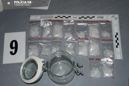 Policajti zachytili 2 500 kilogramov drog minuly rok