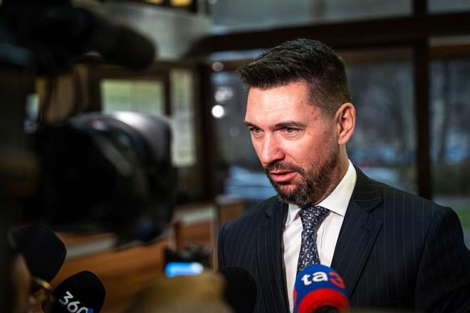 Polnohospodari celi podla Takaca rastucej konkurencii tlaku na ceny a neistote