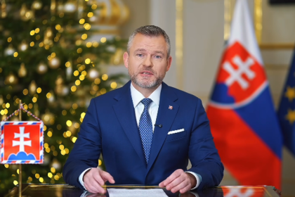 Prezident chce pokoj od politiky no politika pokoj neda