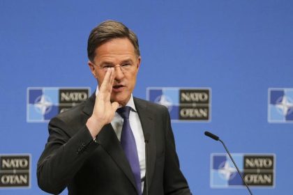Rutte diskutoval s Rubiom o bezpecnosti v Arktide