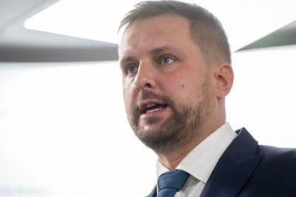 Saso navrhuje zasadne sprisnenie pravidiel pre reexport liekov