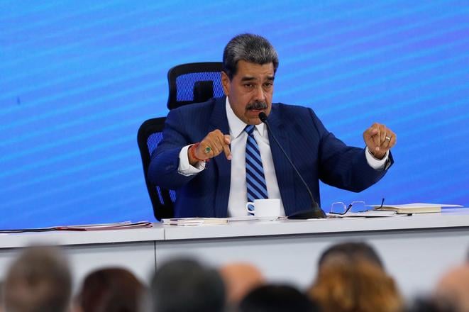 Svajciari zmrazili aktiva venezuelskemu prezidentovi Madurovi