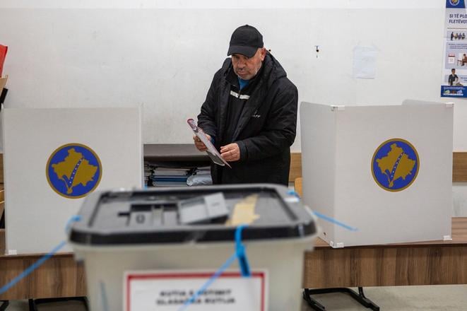 V Kosove zadrzali viac ako 100 osob podozrivych z falsovania volebnch vysledkov