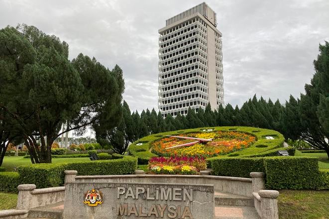 Malajzia predstavila zakon ktory obmedzuje pocet funkcnych obdobi premierov