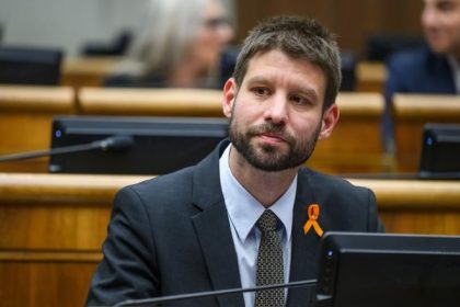 Matovic sa pri teme auditu opat chopil prilezitosti pomoct Ficovi reagoval Simecka