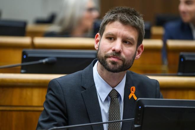 Matovic sa pri teme auditu opat chopil prilezitosti pomoct Ficovi reagoval Simecka