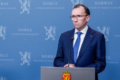 Norsky minister zahranicnych veci Eide celi kritike za rodinkarstvo