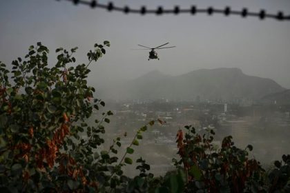 Pakistan vykonal utoky pozdlz afganskej hranice cielom mali byt ukryty militantov