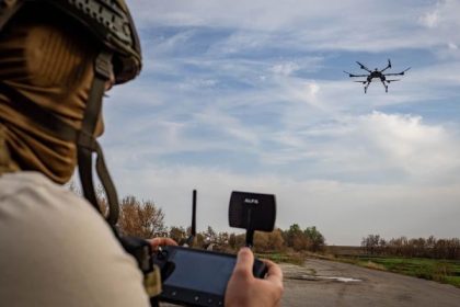 Pat europskych krajin zacina vyrobu lacnych vojenskych dronov