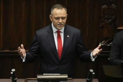 Polsky prezident zablokoval reformu sudnictva co je razny zasah do vlady premiera Tuska