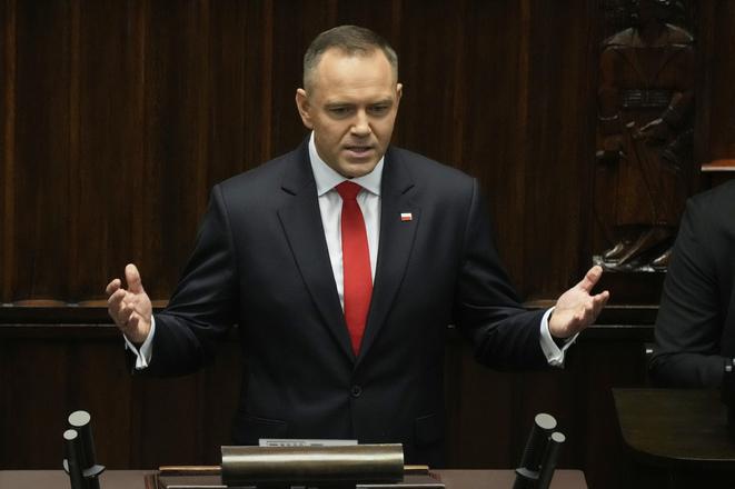 Polsky prezident zablokoval reformu sudnictva co je razny zasah do vlady premiera Tuska