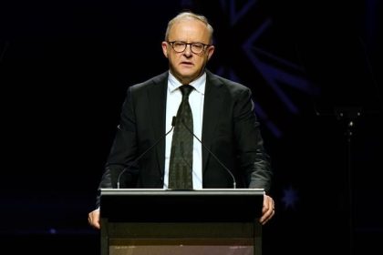 Premier Australie Albanese bol evakuovany zo svojho sidla