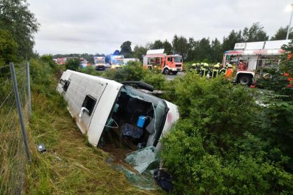 Pri nehode autobusu v Brazilii zahynulo 15 krestanskych patnikov