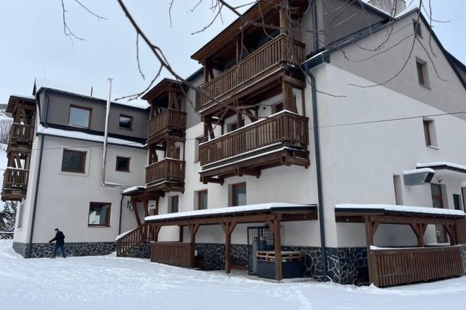 Rodina znameho herca celi problemom Drazbu ich projektu inicioval Milan Knasko