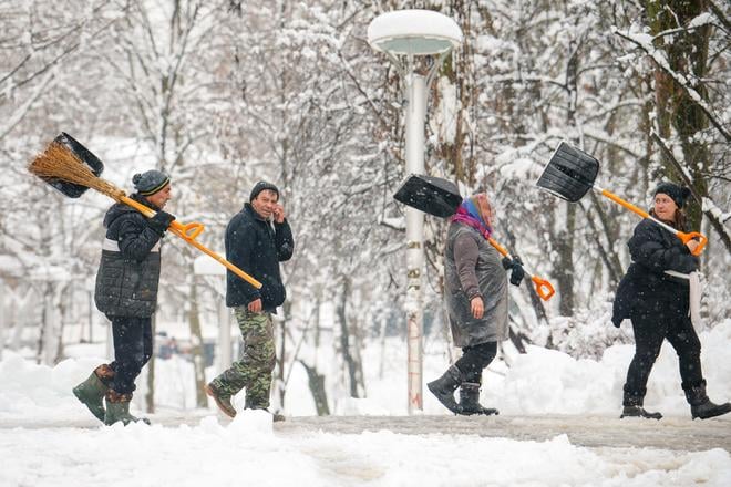 Rumunsko postihlo silne snezenie ktore sposobilo vypadky elektriny