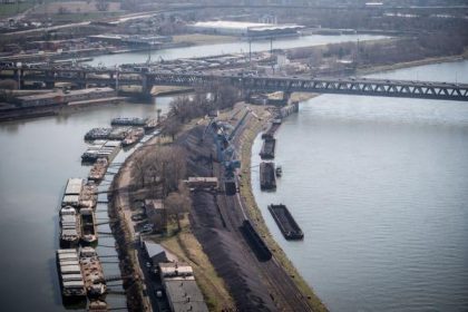 V bratislavskom pristave sa uz neuvazuje o vystavbe LNG terminalu