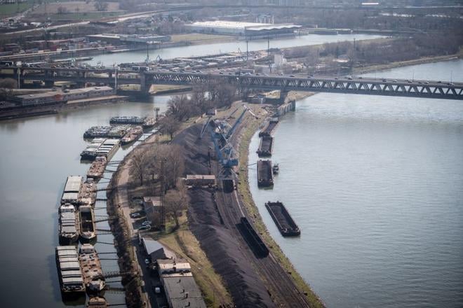 V bratislavskom pristave sa uz neuvazuje o vystavbe LNG terminalu