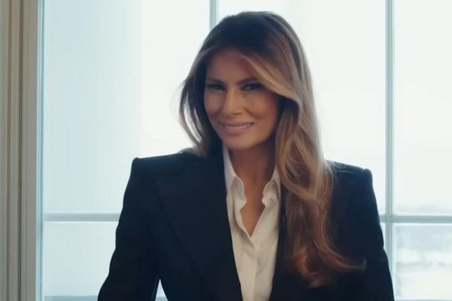 Z filmu o Melanii Trumpovej by ste chceli odist aj keby ste ho pozerali v lietadle
