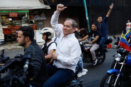 prepusteneho venezuelskeho opozicneho politika guanipa umiestnili do domaceho vezenia