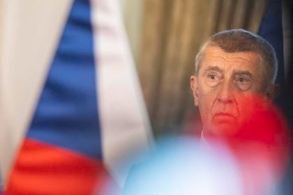 spor motoristov s prezidentom zatazuje vladu podla babisa macinka zmeni komunikaciu tvrdi cesky premier