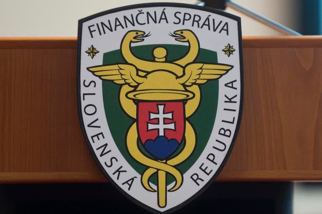 spustenie noveho colneho tranzitneho systemu sa podla financnej spravy presuva na koniec marca