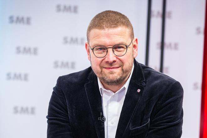 Babiss zabezpecuje lietadla Bratislava to plati