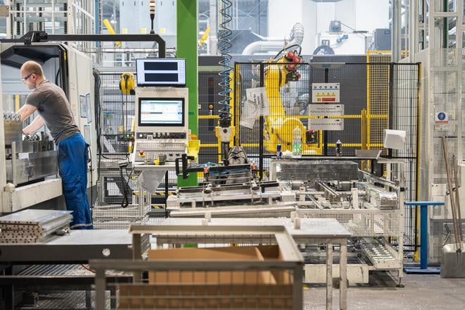 Ceska ekonomika vo stvrtom kvartali vzrastla viac ako naznacoval prvy odhad