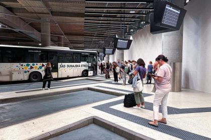 Developer Niv reaguje prestavbou na znizovanie poctu spojov v kraji