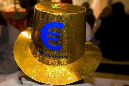 Ekonomika eurozony a celej EU v poslednom stvrtroku roka mierne vzrastla