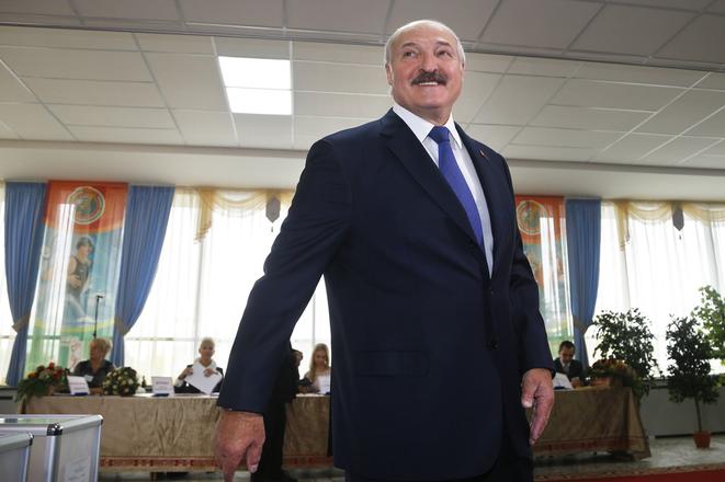 Lukasenko udelil milost 18 odsudenym pricom vacsina z nich su zeny