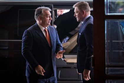 Rusi prichadzaju pise Samo Marec