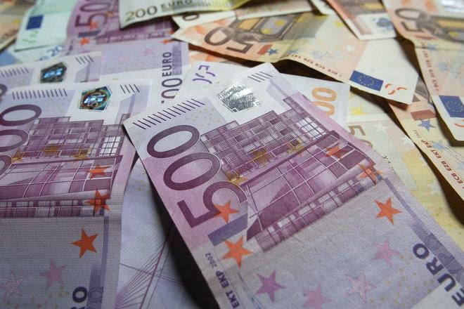 Slovensko predalo dlhopisy za viac ako 32 miliardy eur za dva mesiace
