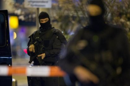 Vybuch v Amsterdame poskodil zidovsku skolu