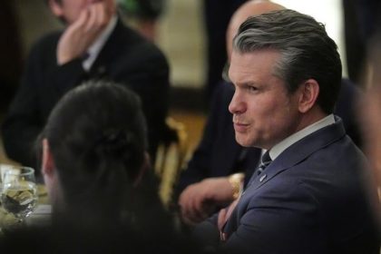 viacere redakcie prisli o akreditaciu sudca oznacil medialnu politiku pentagonu za neustavnu