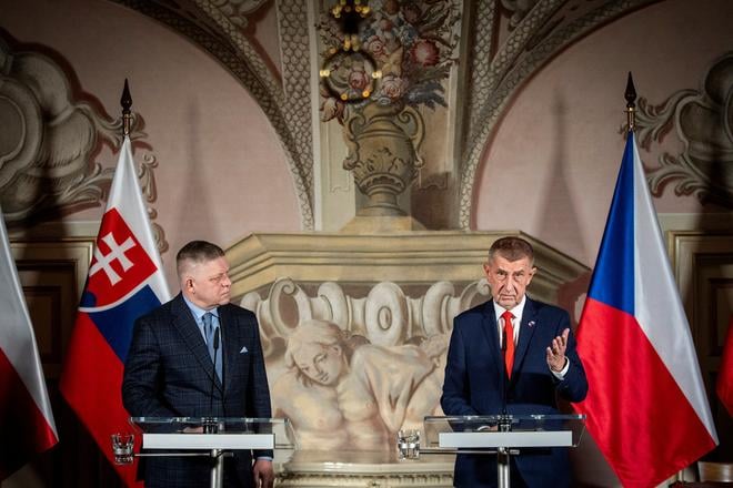 Babys poziadal Slovensko o ukoncenie stavu ropnej nudzeb Fico to slubil po splneni podmienok