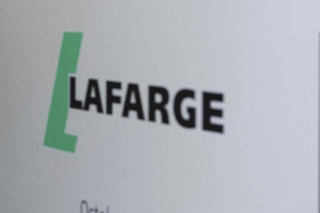 Cementarsky koncern Lafarge je vinnen z financovania terorizmu v Syrii