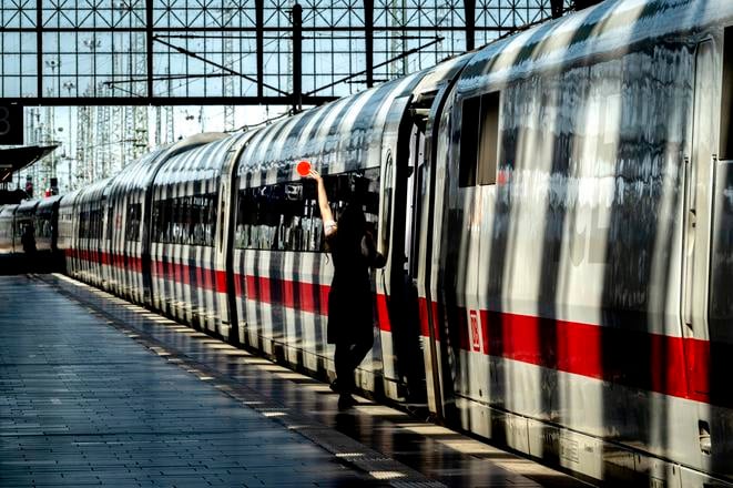 Deutsche Bahn navrhuje zlavy ako pomoc pri vysokych cenach energii