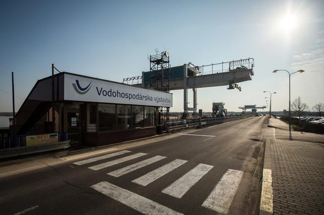 Generalny riaditel podniku Vodohospodarska vystavba podava trestne oznamenie za tunelovanie statneho podniku