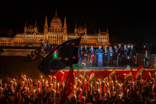 Madari porazili Orbanov rezim V jeho pade je odkaz aj pre Fica a Putina