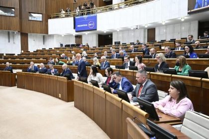 Novela o kolektivnom investovani bola schvalena poslancami v povodnom zneni prezident ju vetoval