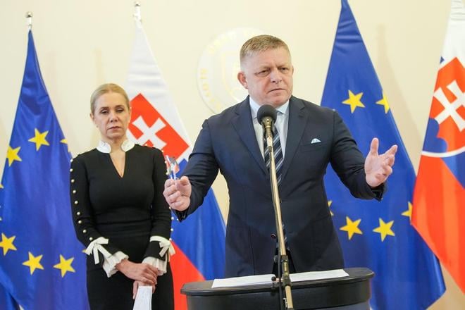 Sakovej opatrenia verejnost stale nevidela Este je cas tvrdil po vlade Kalinak