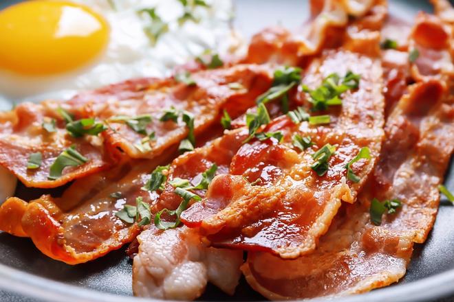 Vybor europarlamentu schvalil zakaz pouzivania pojmu vegetarijska slanina na reklamne ucelu